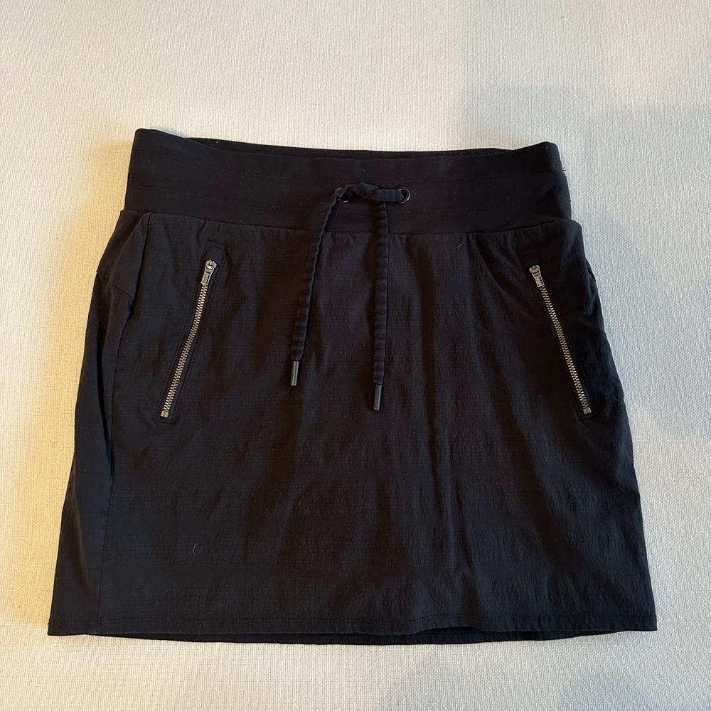 ATHLETA trekki north skort